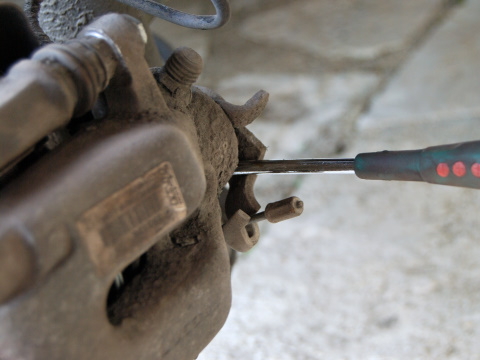 câble frein à main Peugeot 307